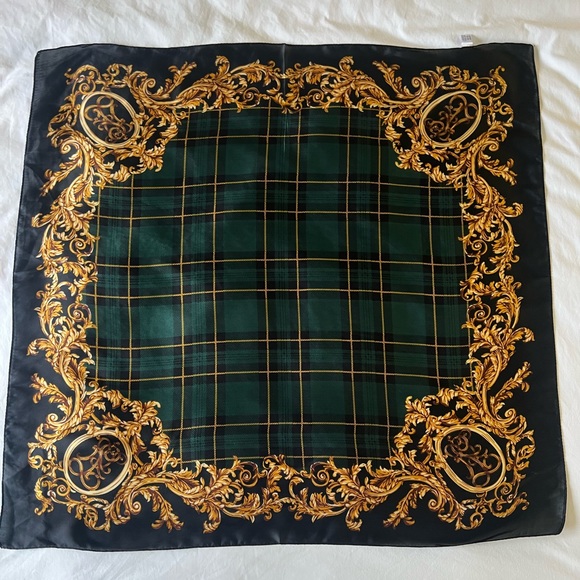 Silk scarf - Picture 2 of 10